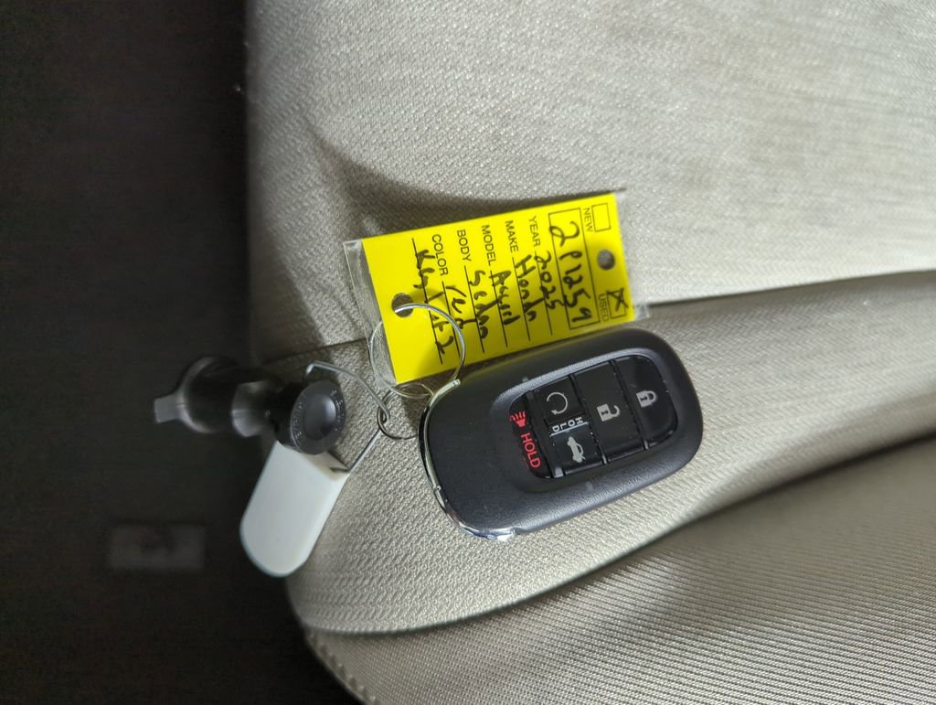 Certified 2025 Honda Accord SE image 24