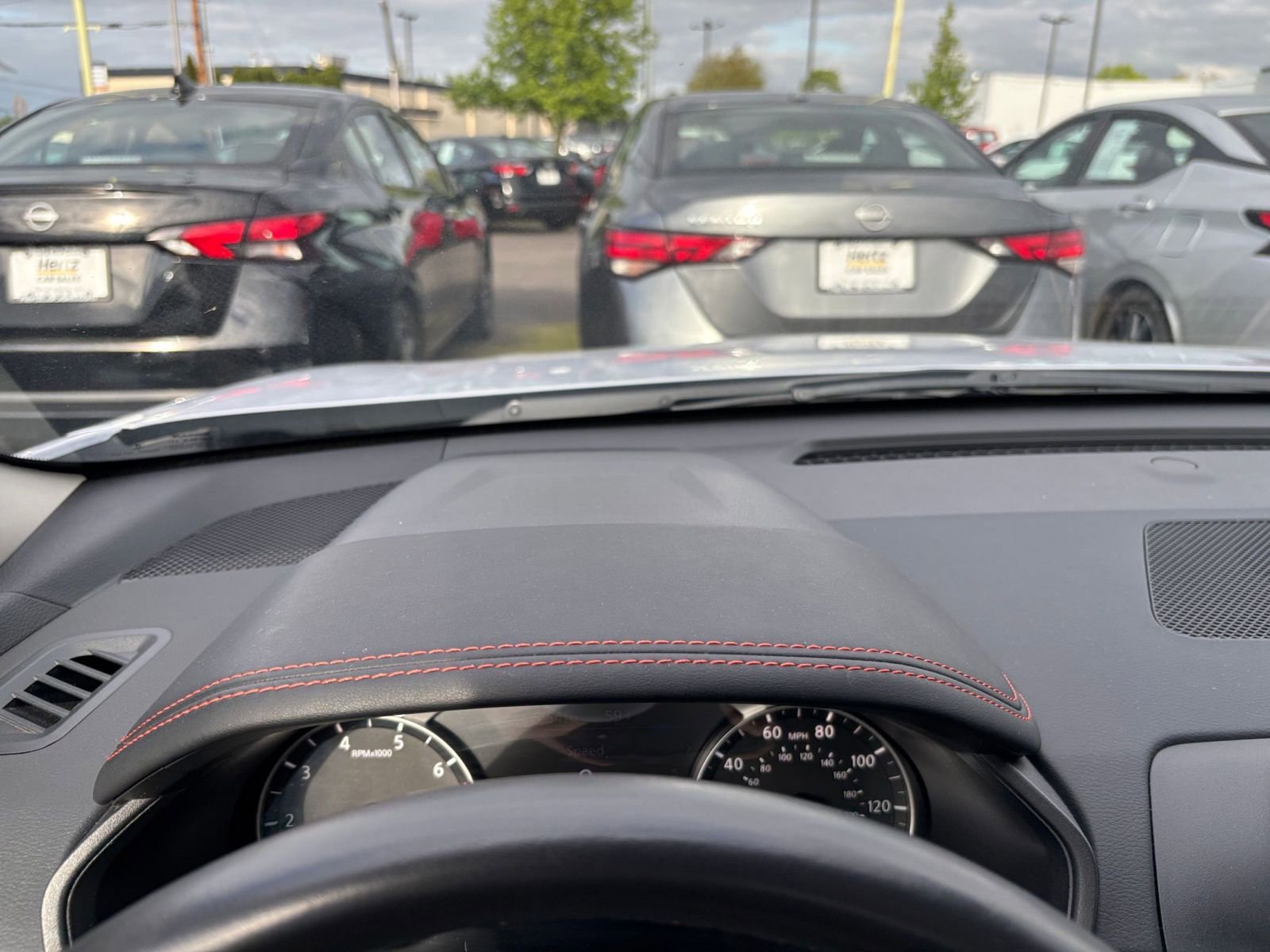 Used 2025 Nissan Altima 2.5 SR FWD image 34