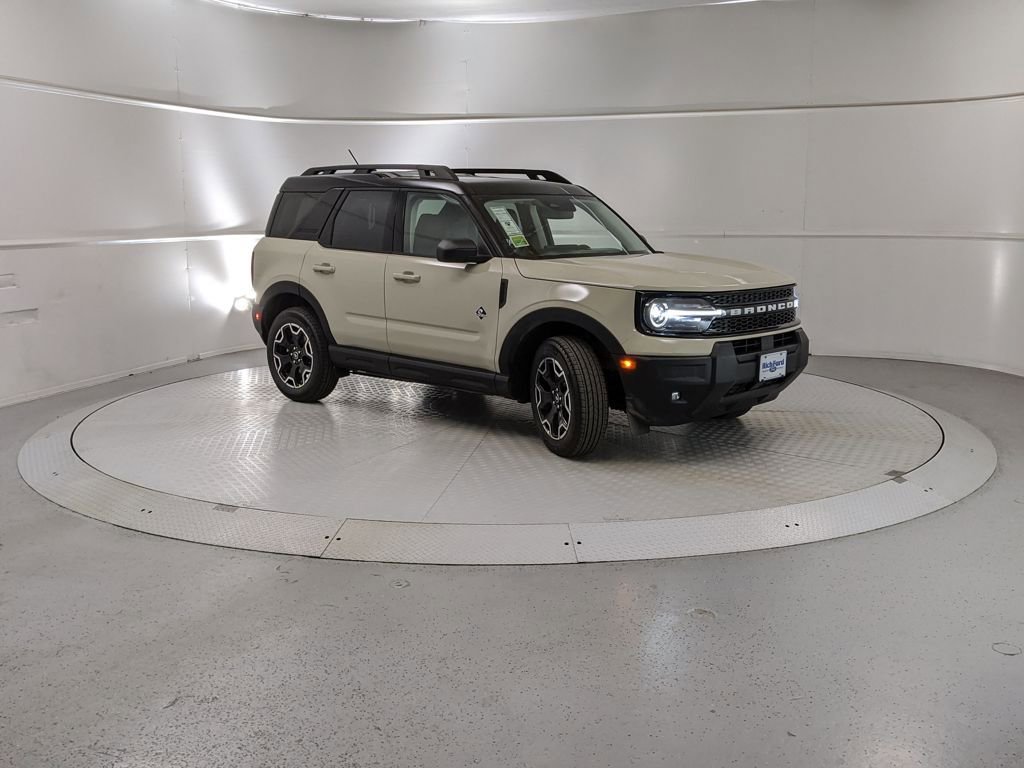 New 2025 Ford Bronco Sport Outer Banks image 1