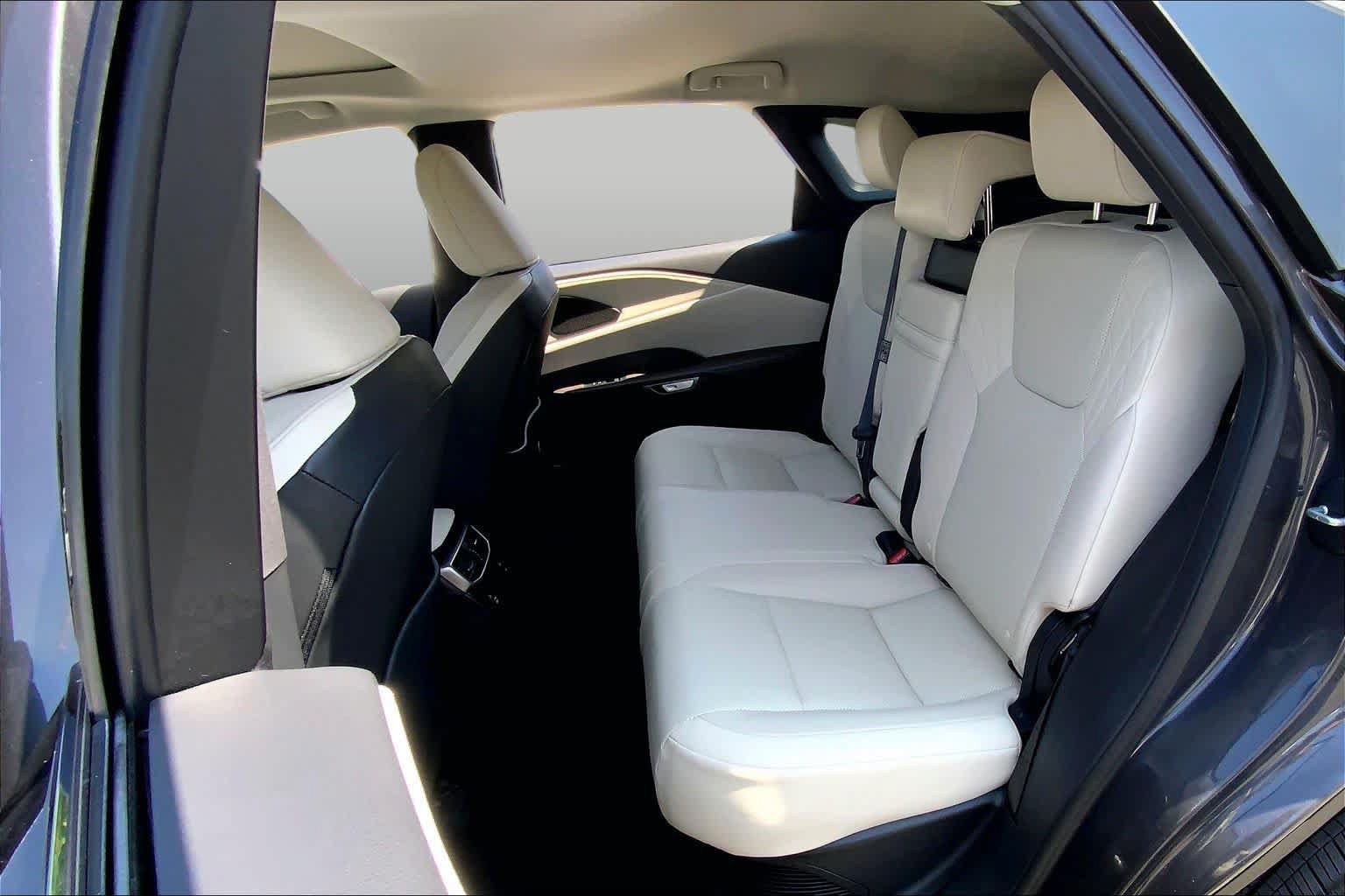 Used 2024 Lexus RX 350h w/ Convenience Package AWD/4WD image 21