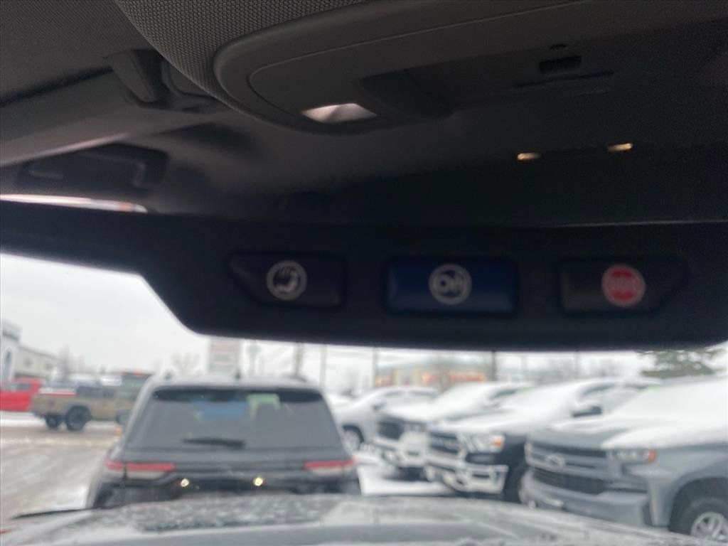 Used 2018 GMC Sierra 2500 SLT w/ Snow Plow Prep Package image 13