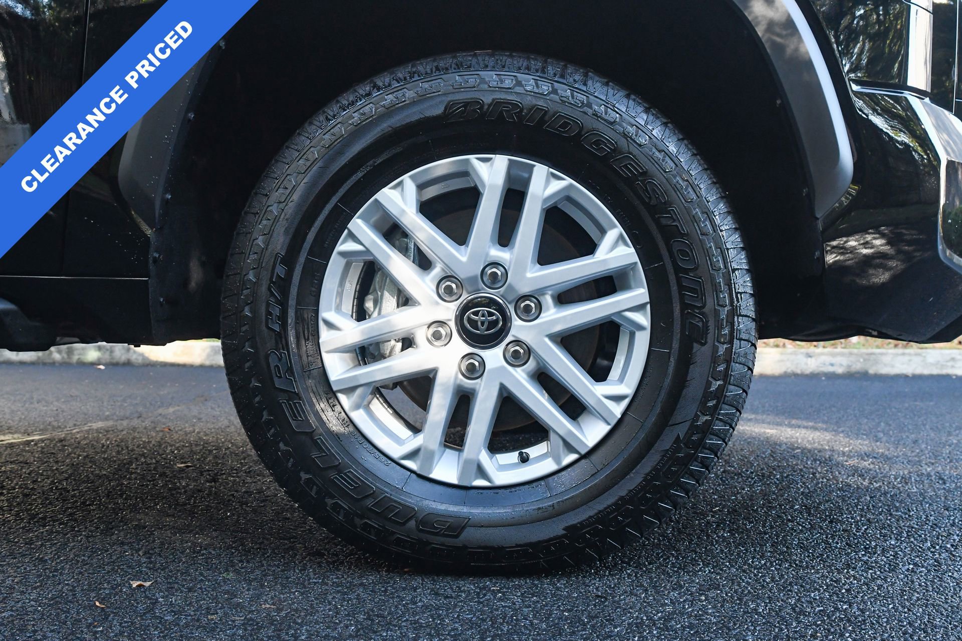 Used 2025 Toyota Tundra SR5 image 33