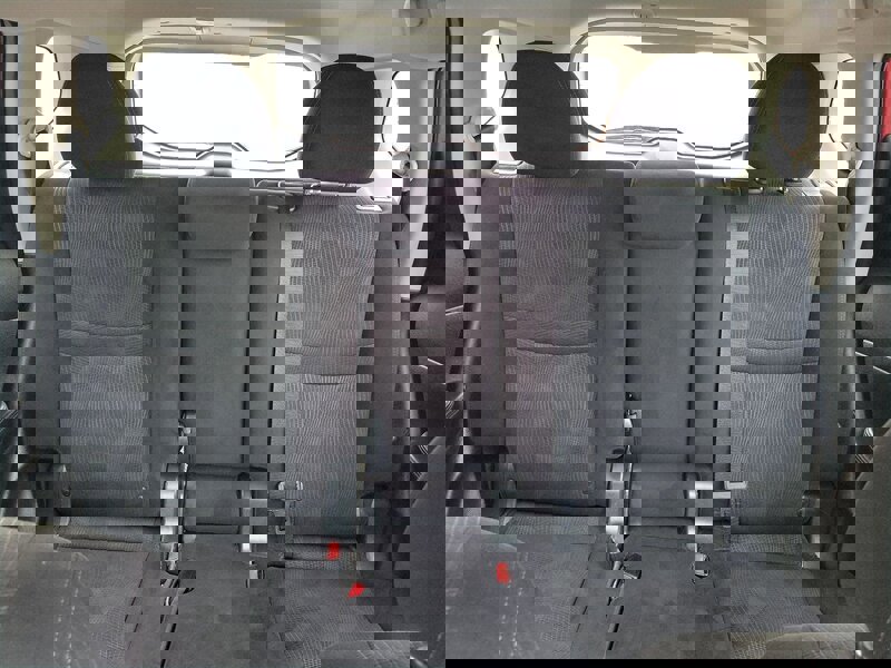 Used 2015 Nissan Rogue S image 14