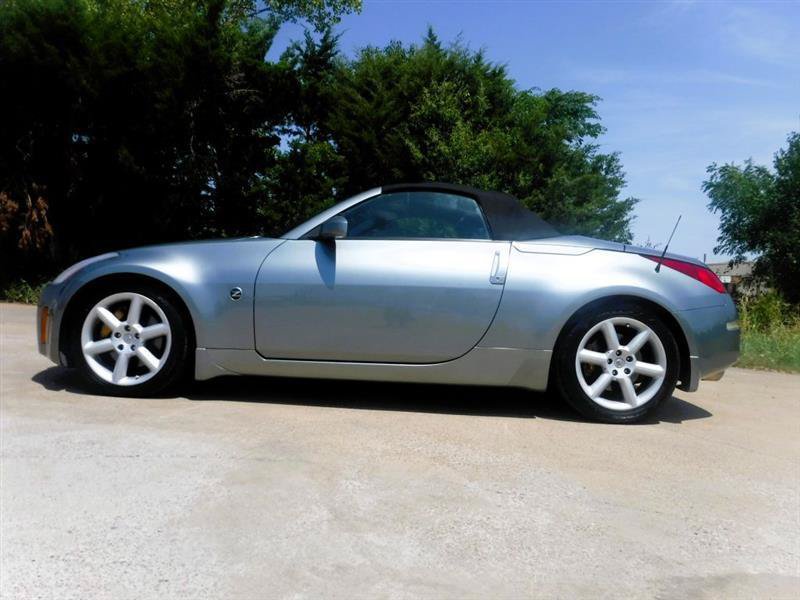 Used 2005 Nissan 350Z Grand Touring RWD image 9