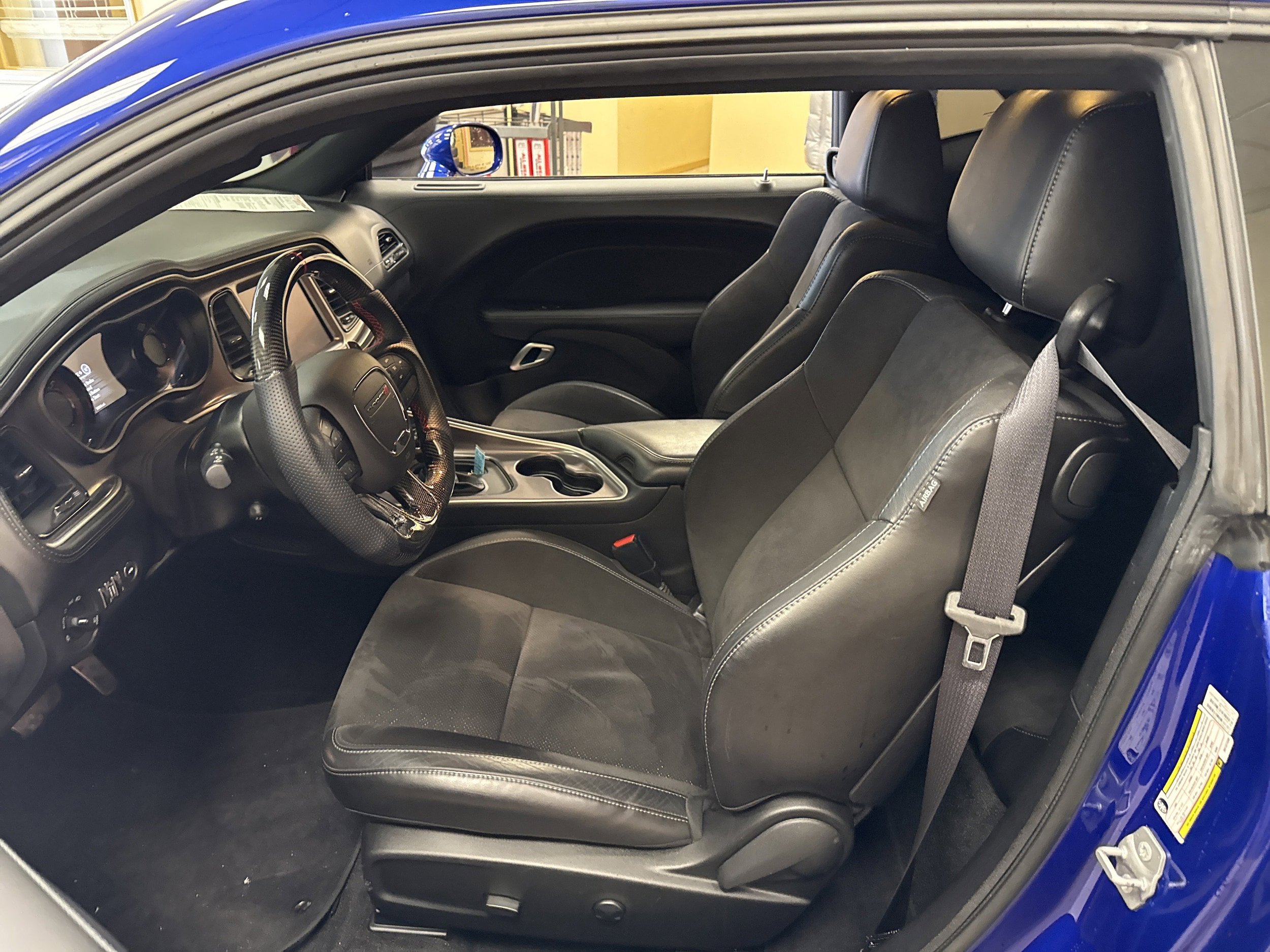 Used 2022 Dodge Challenger R/T w/ Plus Package image 8