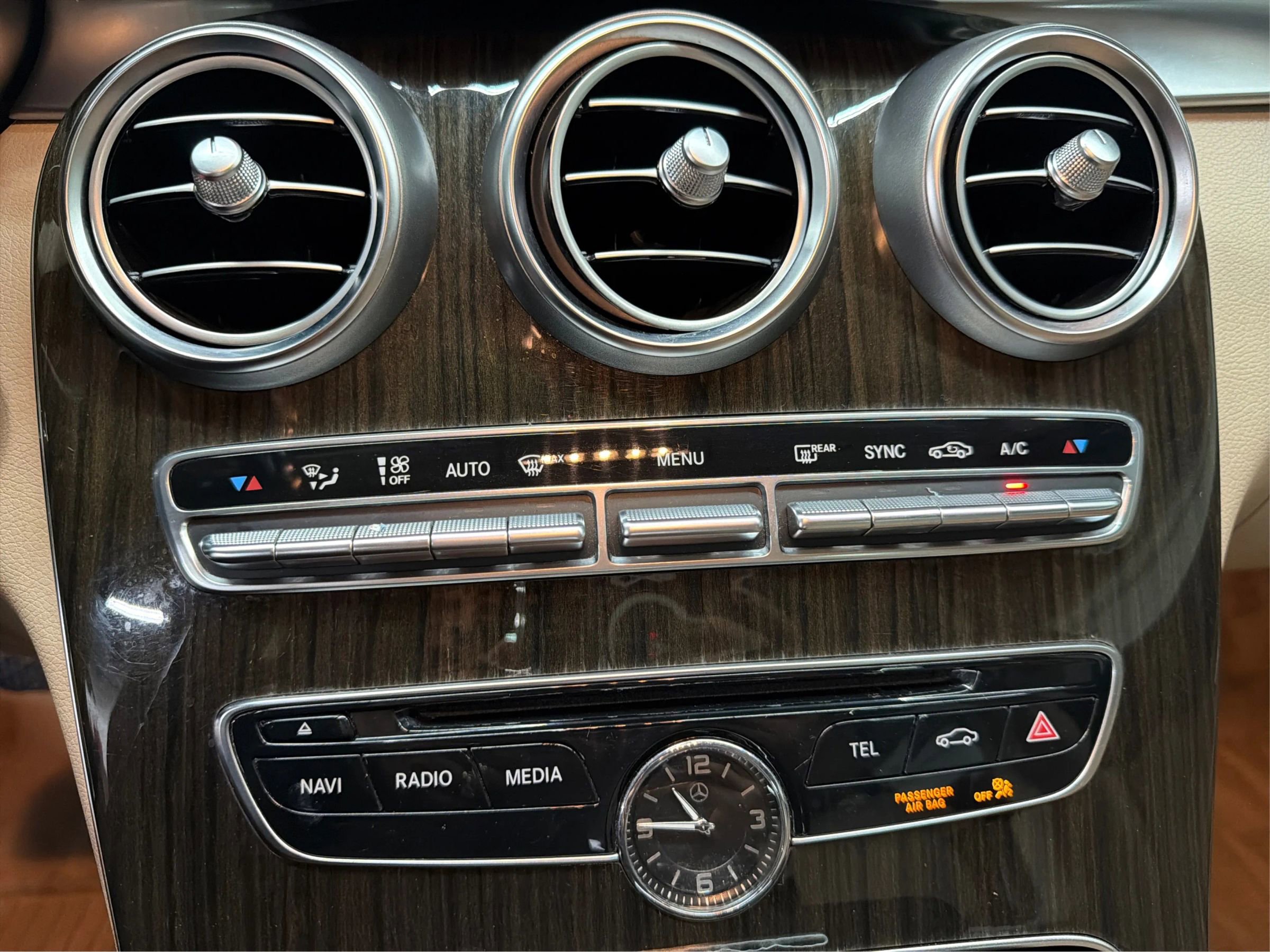 Used 2015 Mercedes-Benz C 300 4MATIC Sedan w/ Multimedia Package image 24
