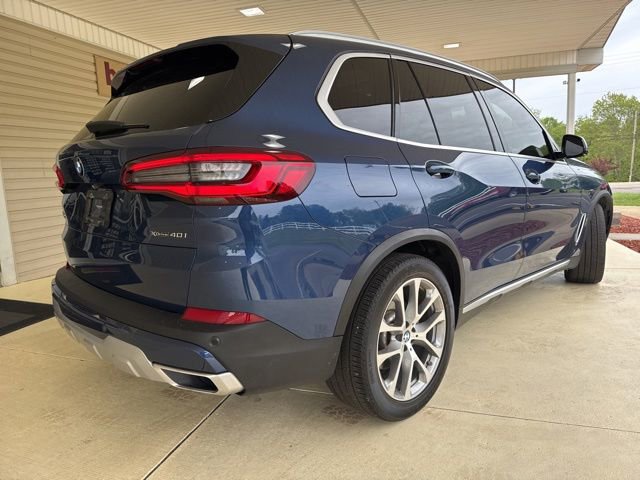 Used 2019 BMW X5 xDrive40i w/ Convenience Package AWD/4WD image 3