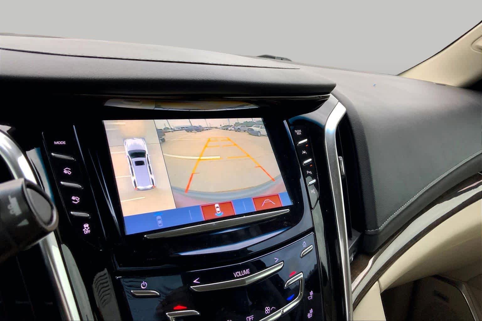 Used 2018 Cadillac Escalade ESV Premium Luxury AWD/4WD image 29