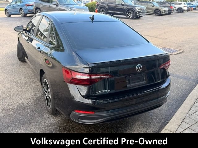 Certified 2023 Volkswagen Jetta Sport FWD image 2