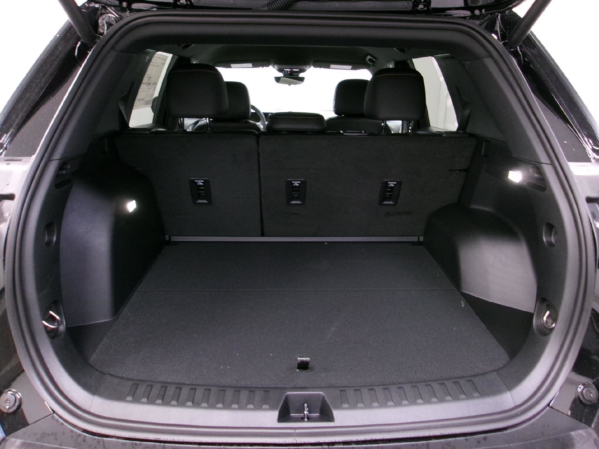 New 2026 Chevrolet Equinox ACTIV w/ Convenience Package III image 11