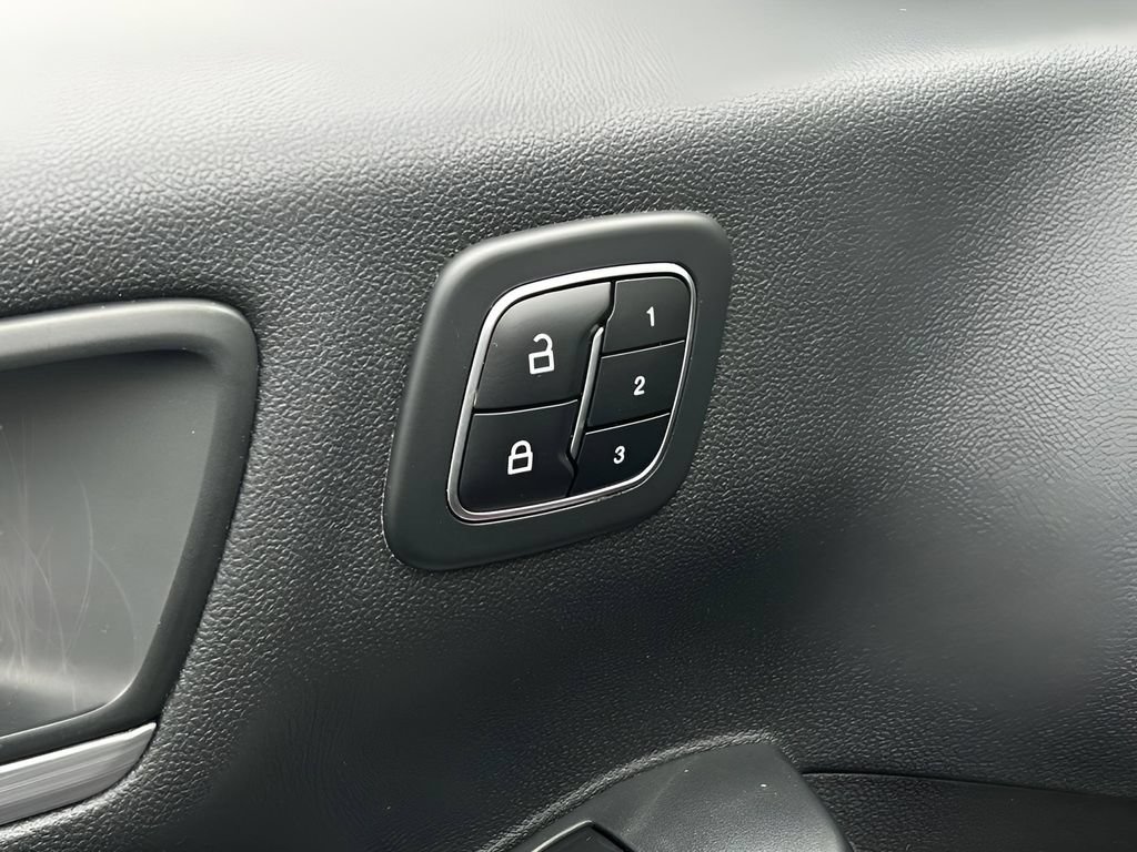 Certified 2023 Ford Escape Platinum AWD/4WD image 14