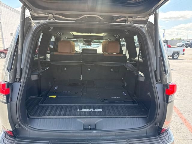 Used 2025 Lexus GX 550 AWD/4WD image 12