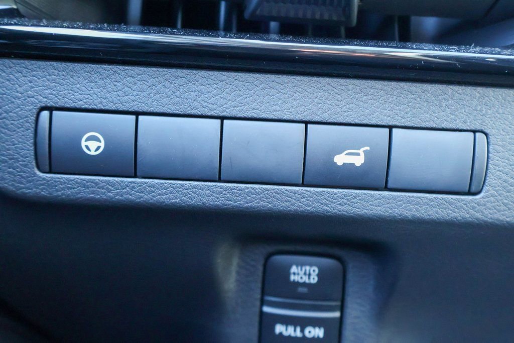 Certified 2025 Nissan Murano SV image 17