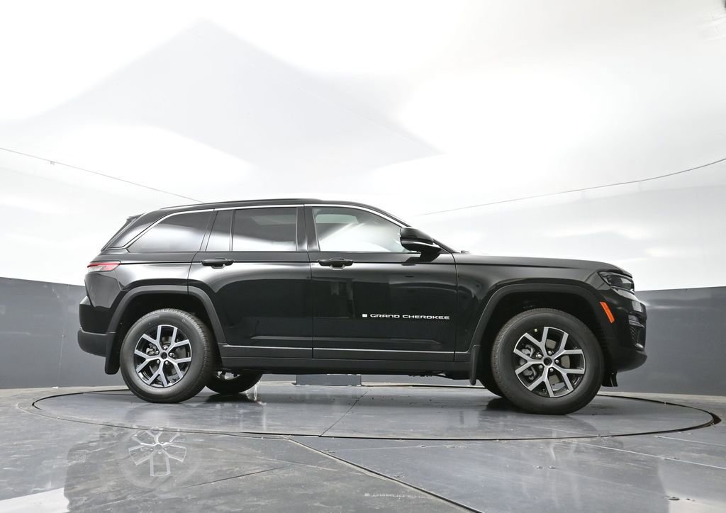 New 2025 Jeep Grand Cherokee Limited w/ Trailer Tow Package image 43