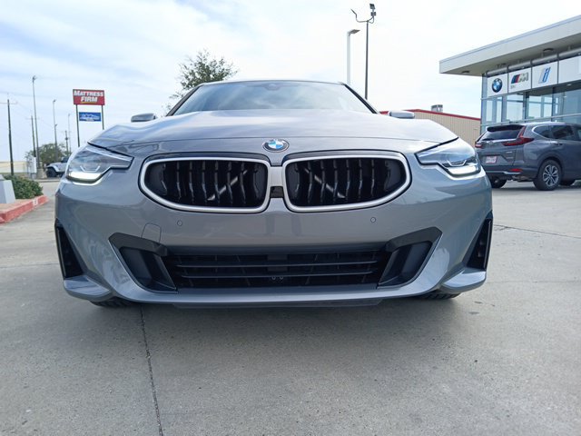 New 2026 BMW 230i Coupe RWD image 2