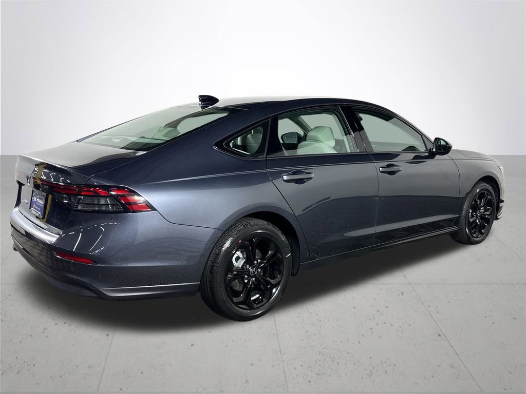 New 2025 Honda Accord SE image 7