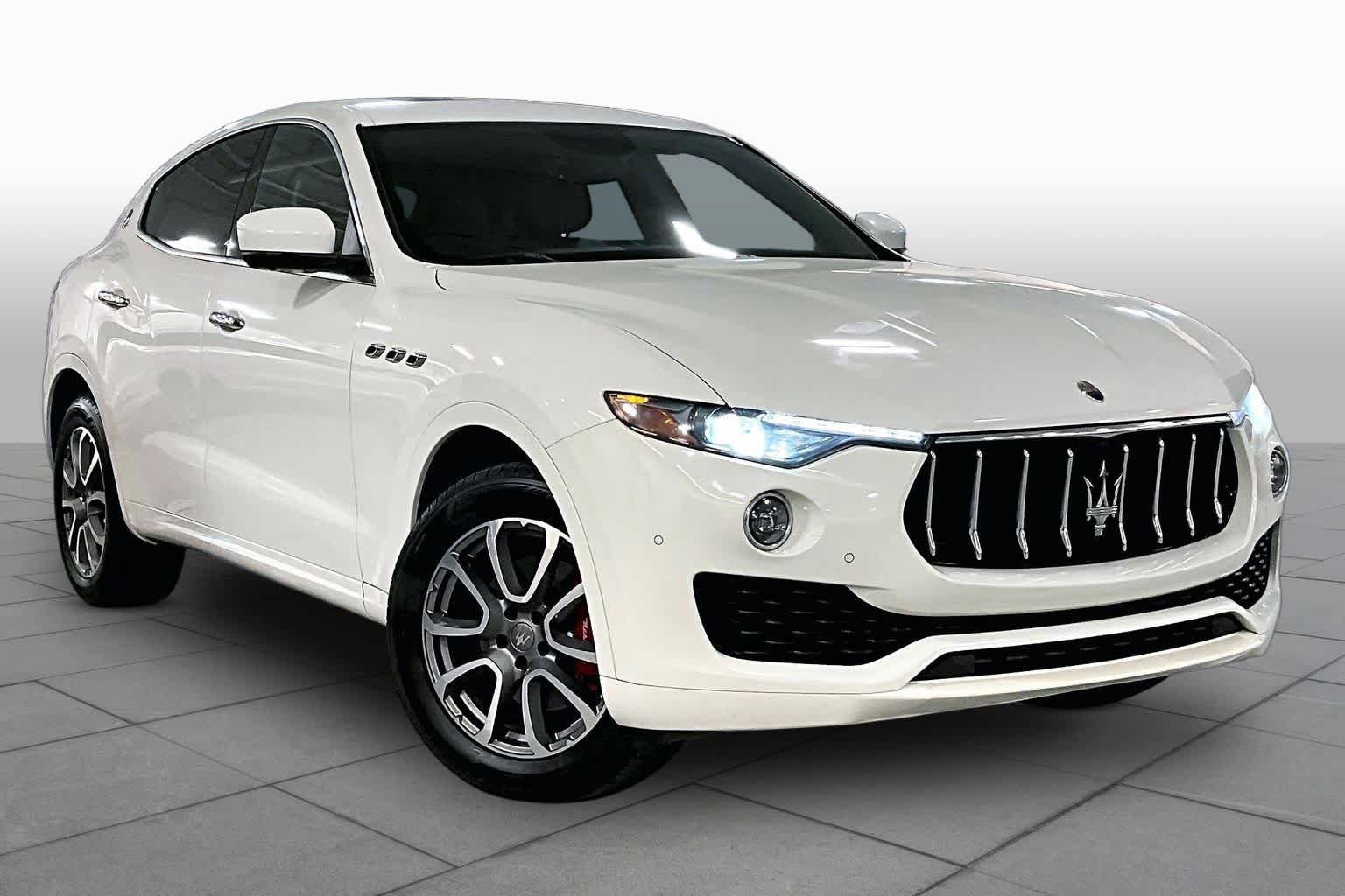 Used 2019 Maserati Levante AWD/4WD image 3