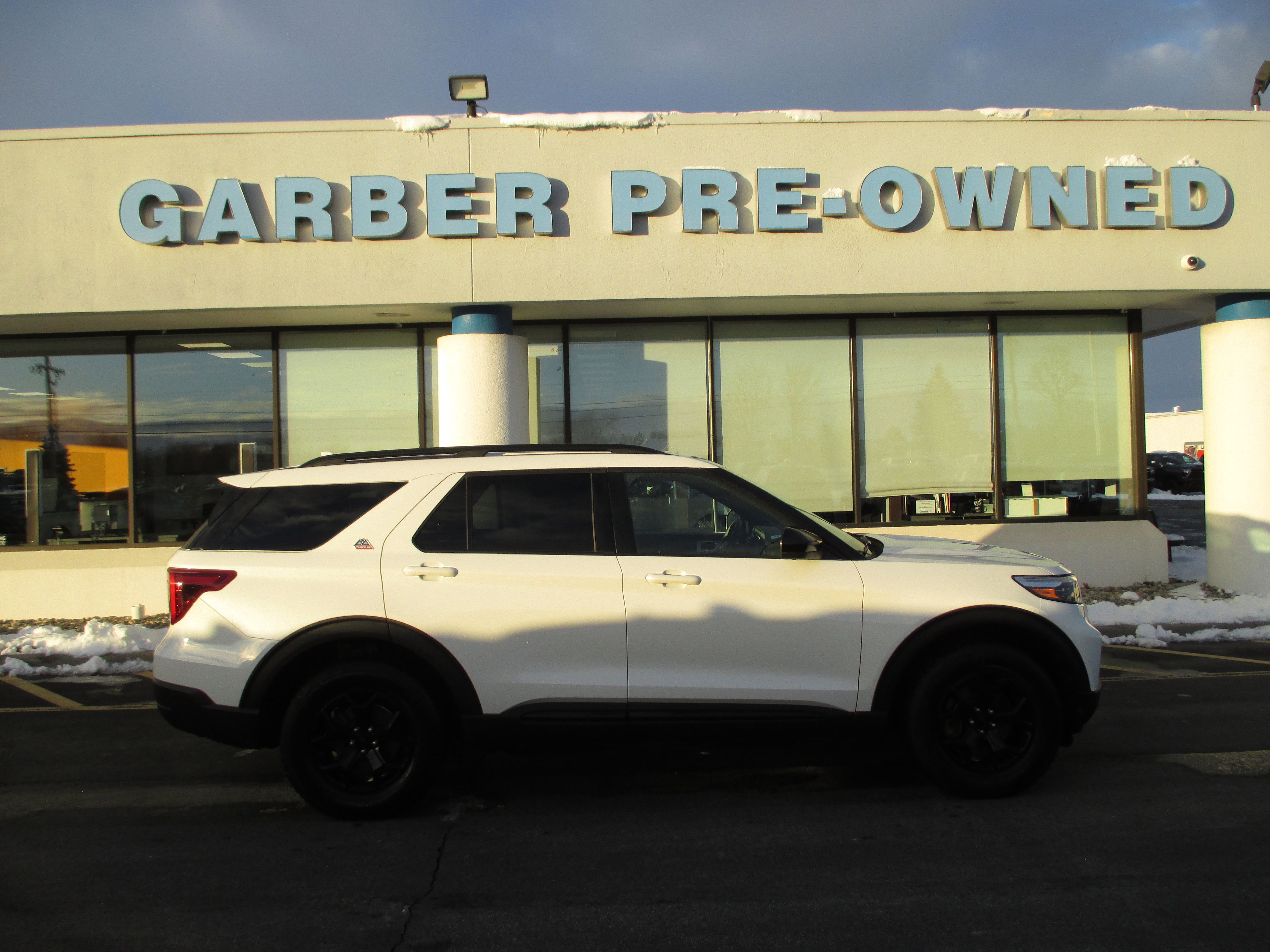 Used 2022 Ford Explorer Timberline w/ Timberline Technology Package image 2