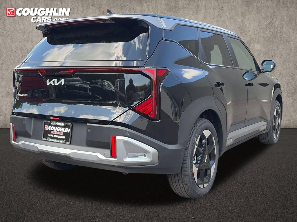 New 2027 Kia Seltos S FWD image 8
