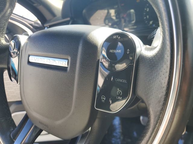 Used 2019 Land Rover Range Rover Velar R-Dynamic SE image 23