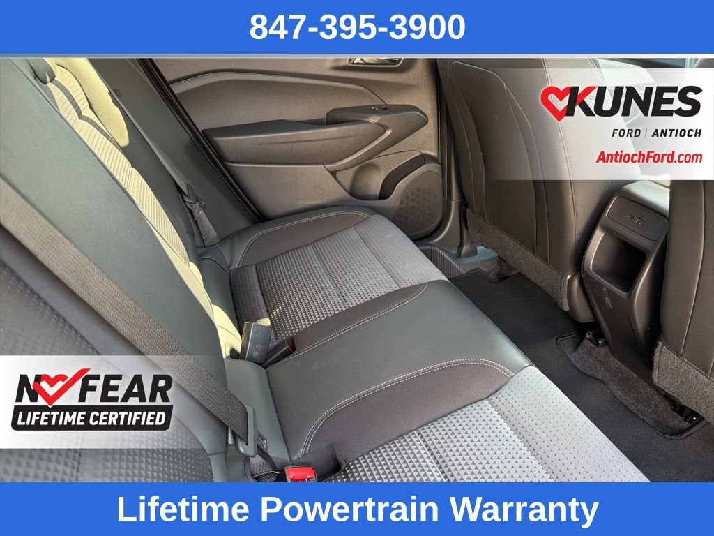 Used 2025 Chevrolet Trax LT FWD image 10