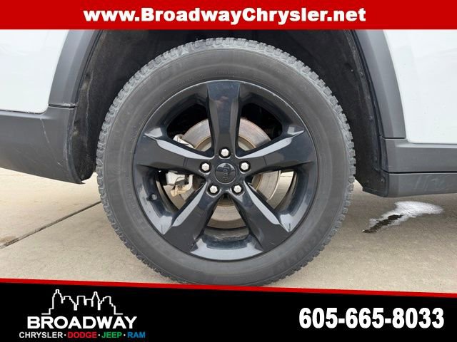 Used 2021 Jeep Grand Cherokee L Altitude image 9
