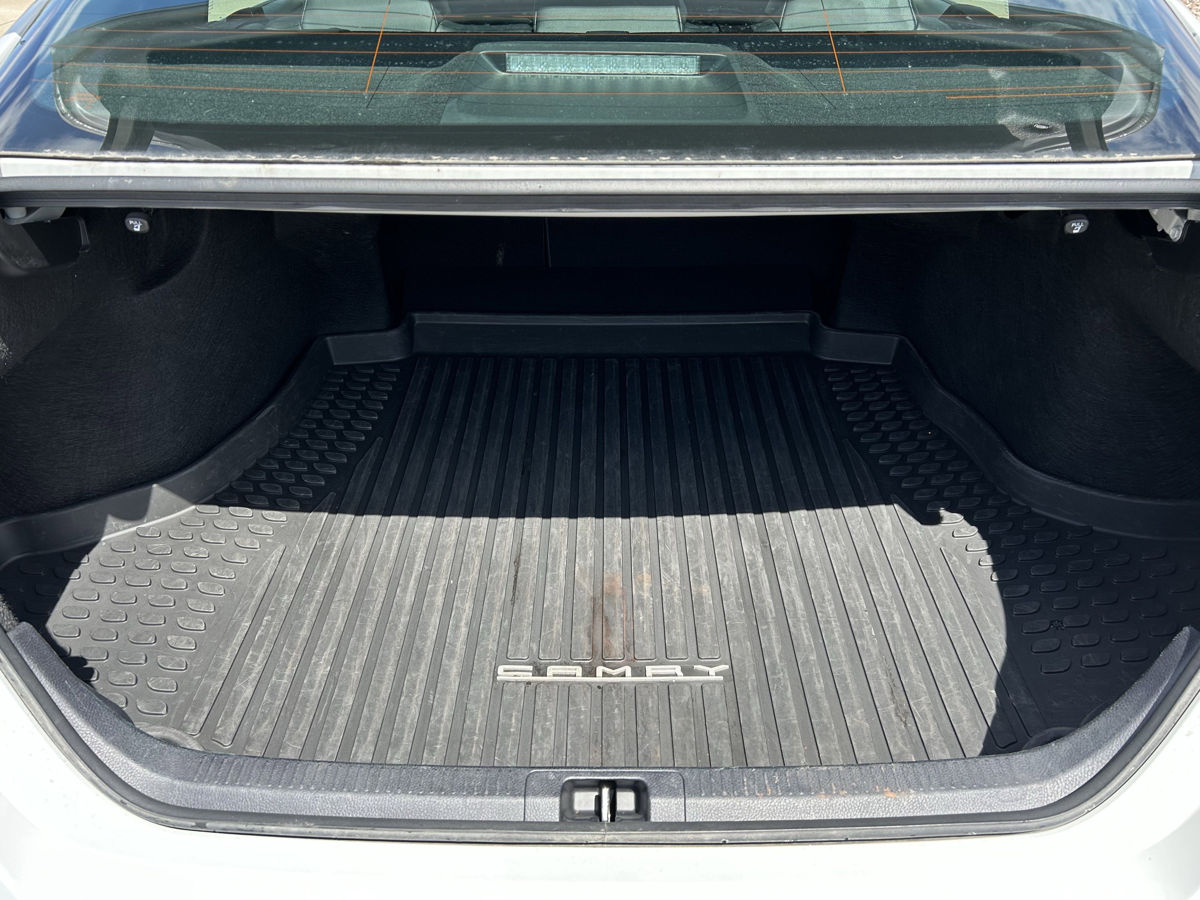 Used 2024 Toyota Camry SE FWD image 19