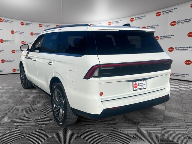 New 2026 Lincoln Navigator Reserve image 3