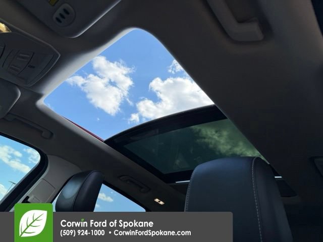 Used 2019 Ford Escape Titanium AWD/4WD image 37