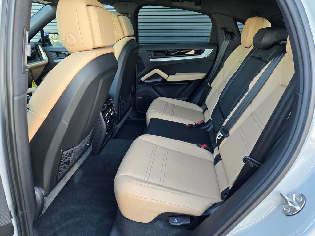 New 2026 Porsche Cayenne Coupe image 13