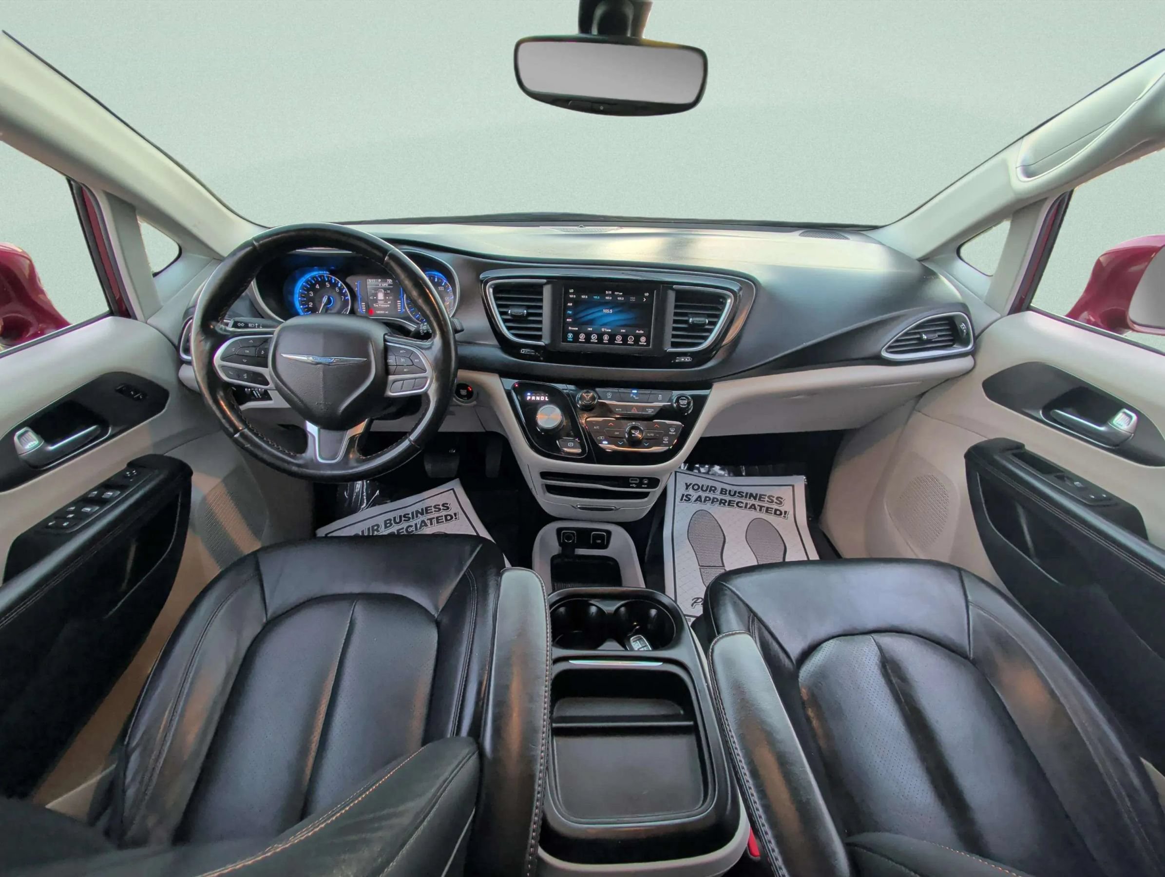 Used 2020 Chrysler Pacifica Touring-L FWD image 20