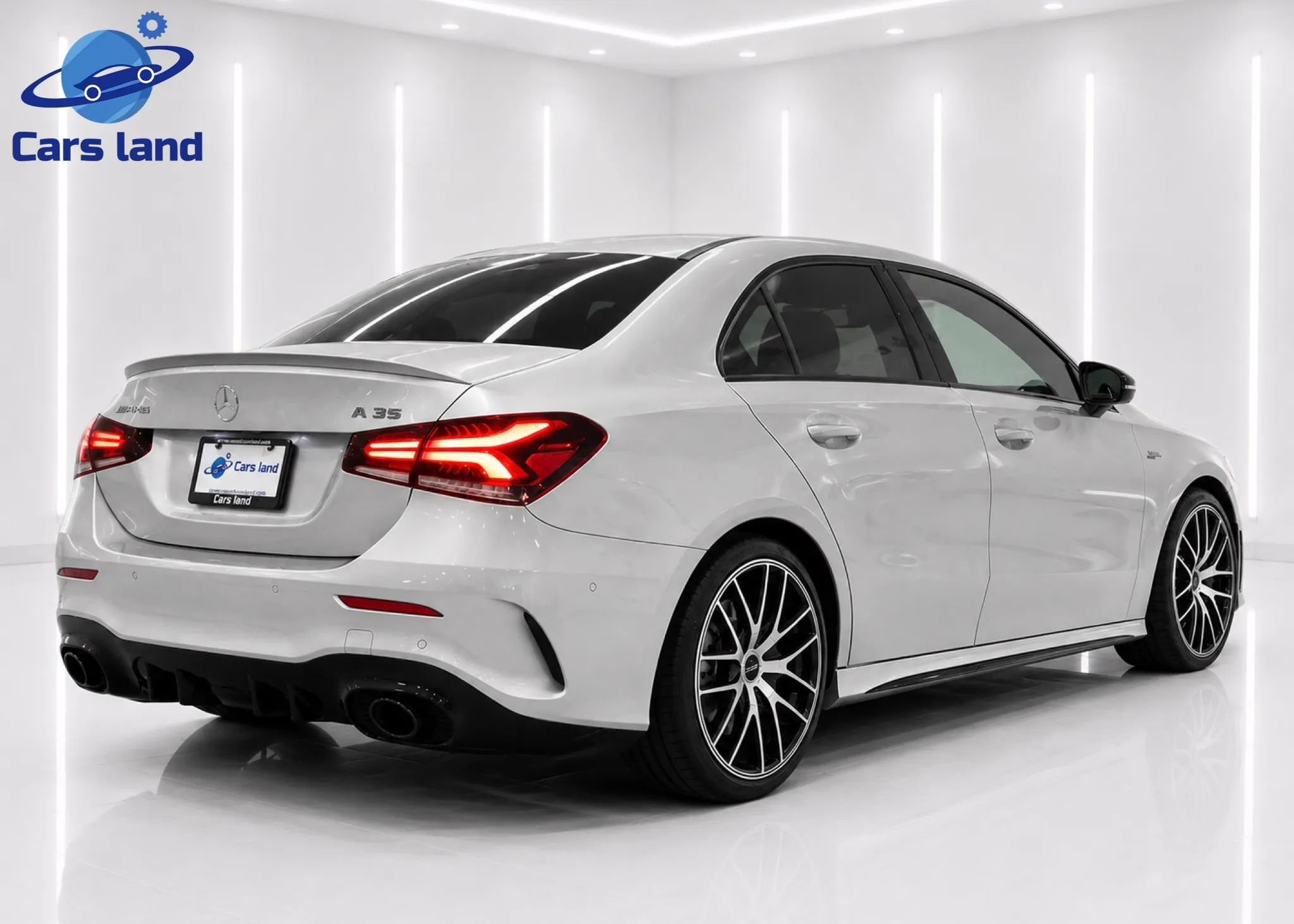 Used 2021 Mercedes-Benz A 35 AMG 4MATIC image 3