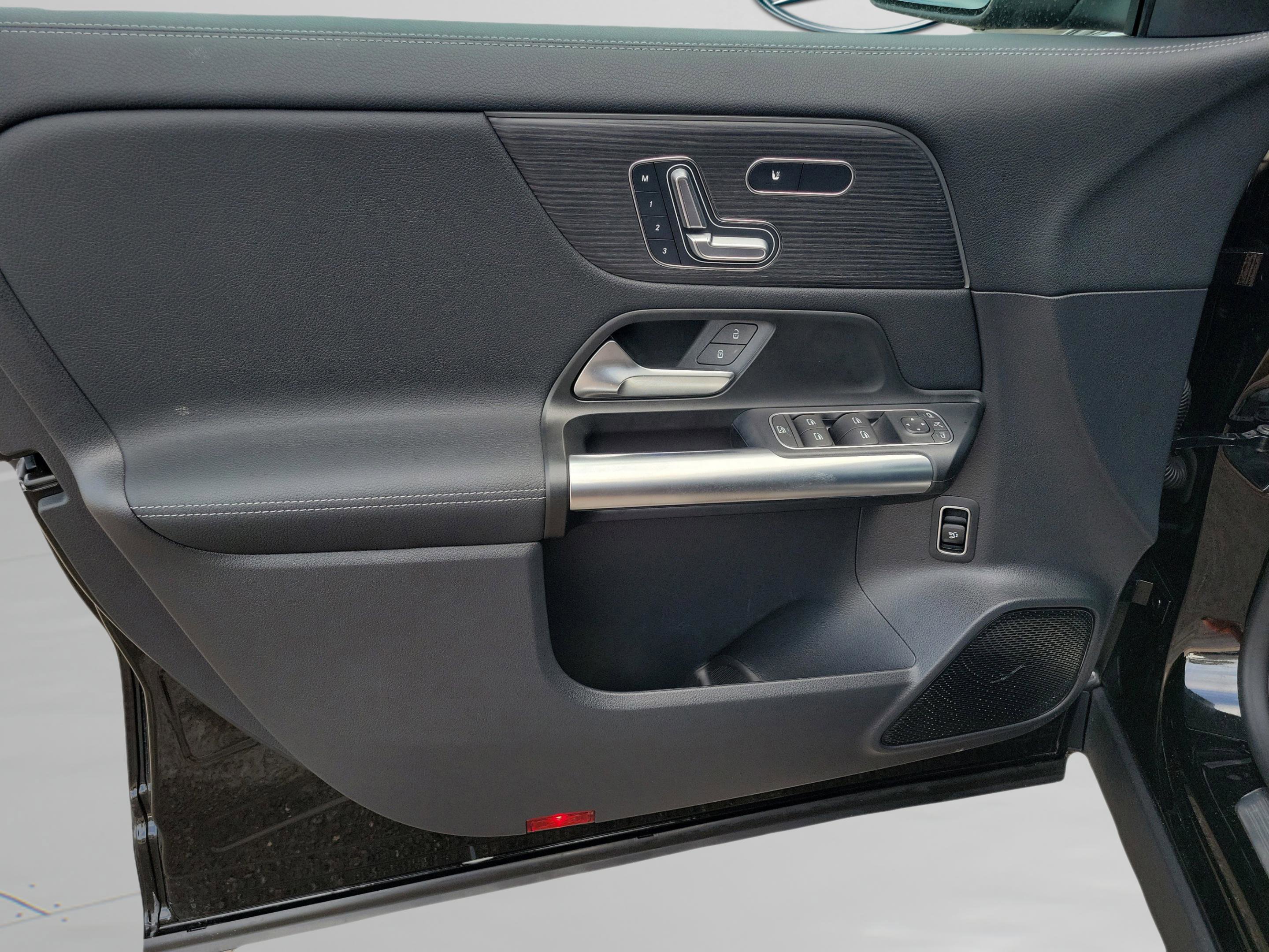 Certified 2026 Mercedes-Benz GLA 250 image 27