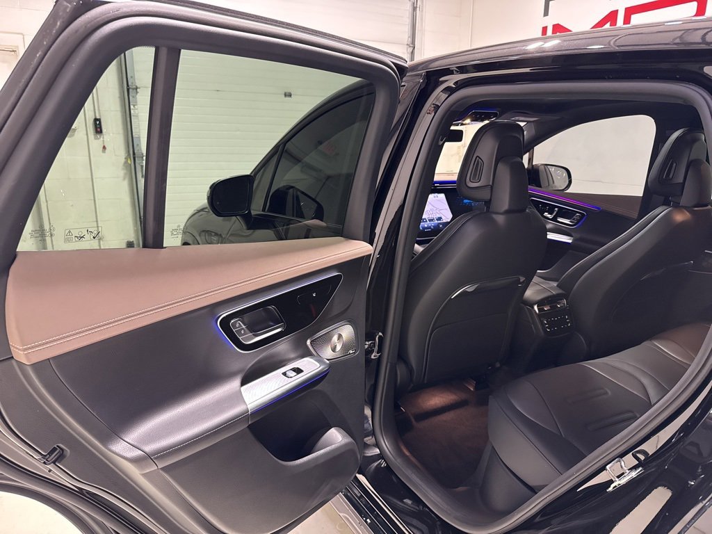 Used 2025 Mercedes-Benz EQE AMG 4MATIC SUV image 40