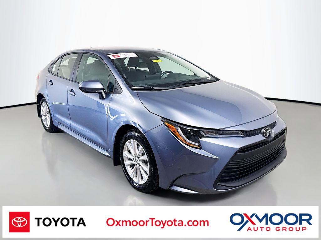 Certified 2025 Toyota Corolla LE w/ LE Premium Package FWD image 1