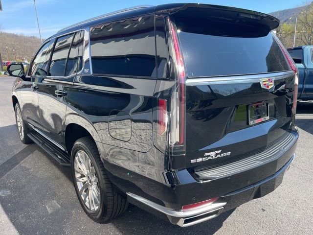 Used 2024 Cadillac Escalade Premium Luxury image 15