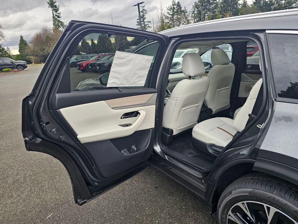 New 2026 MAZDA CX-90 Plug-In Hybrid w/ Premium Plus image 23