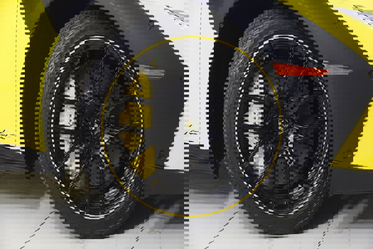 Used 2024 Lamborghini Huracan Sterrato image 19