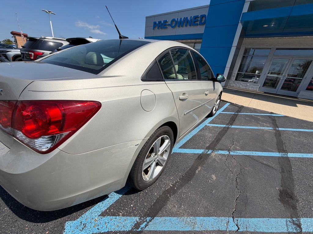 Used 2014 Chevrolet Cruze LT w/ Enhanced Safety Package FWD image 9