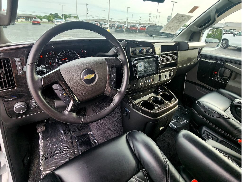 Used 2023 Chevrolet Express 2500 RWD image 26