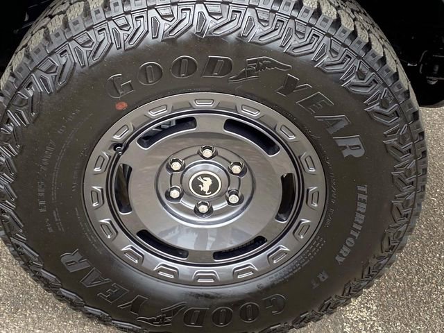 Used 2025 Ford Bronco Badlands image 28