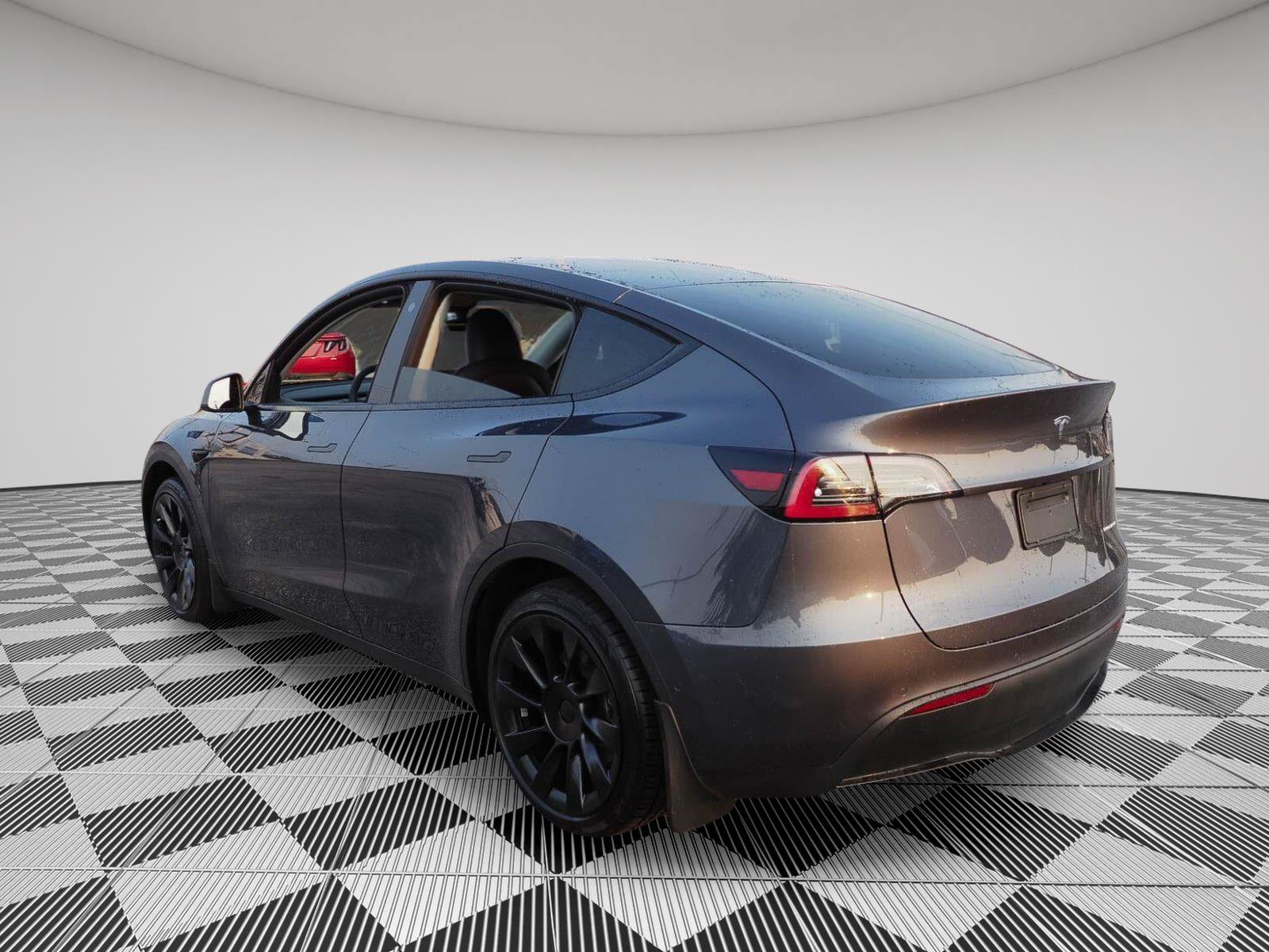 Used 2022 Tesla Model Y Long Range AWD/4WD image 5