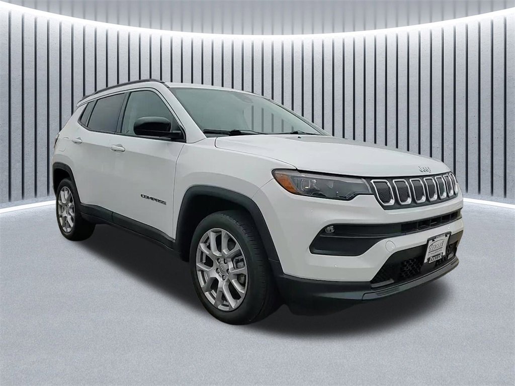 Used 2022 Jeep Compass Latitude w/ Sun and Sound Group