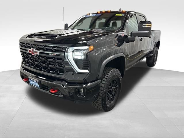 Used 2025 Chevrolet Silverado 2500 ZR2 w/ Technology Package image 28