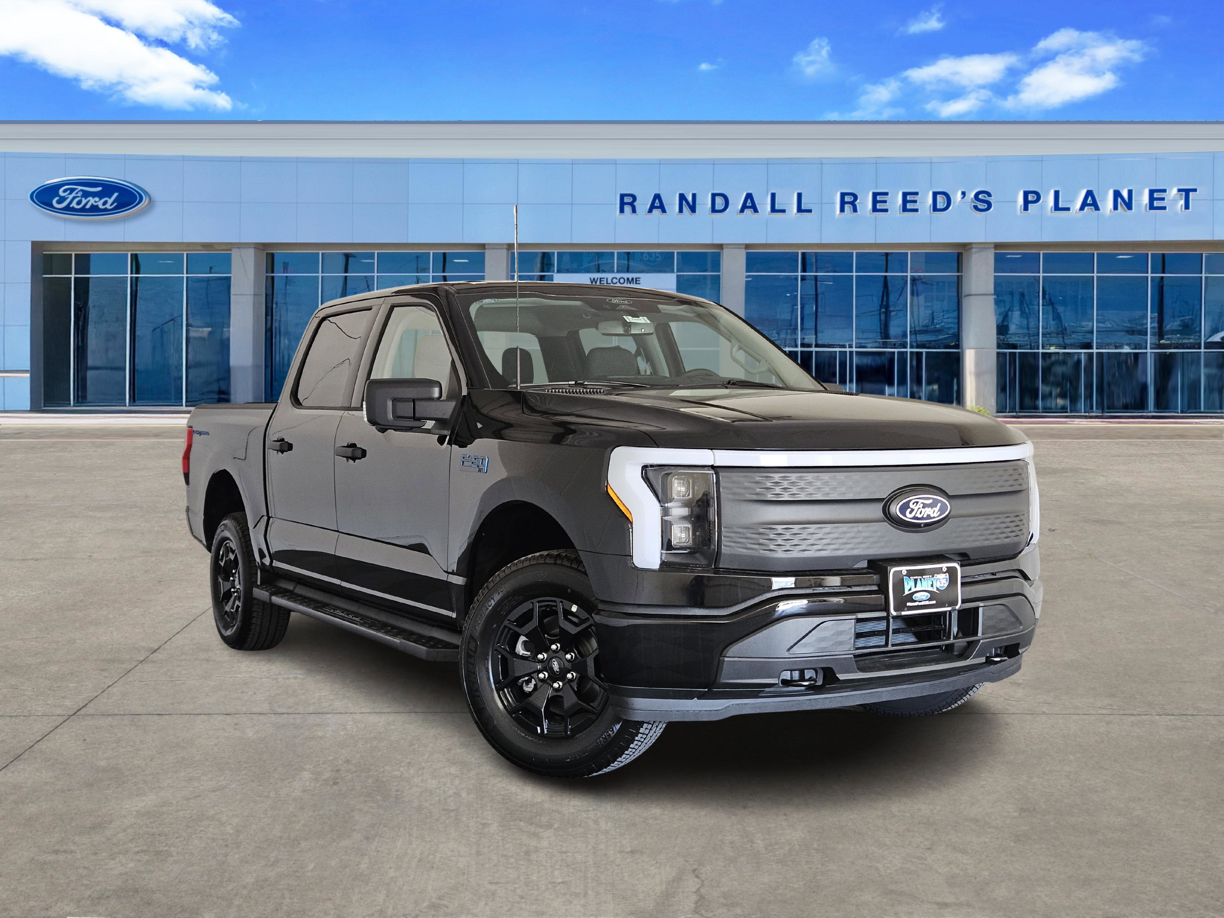 New 2025 Ford F150 Lightning XLT