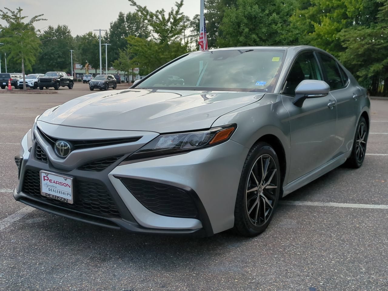 Used 2024 Toyota Camry SE FWD image 8