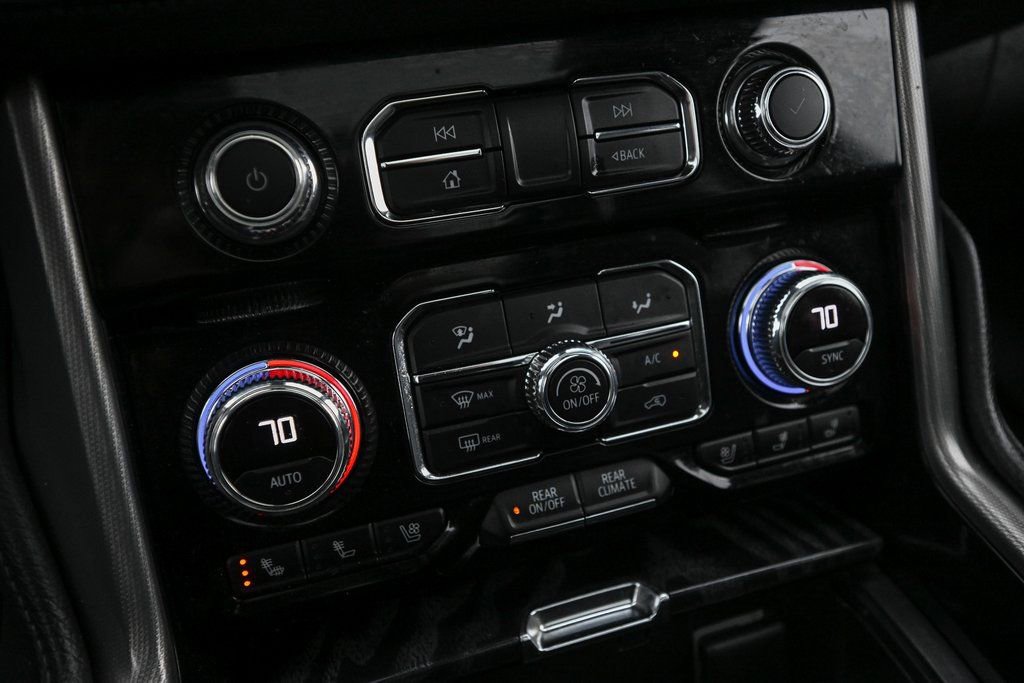 Used 2023 GMC Yukon XL Denali image 34