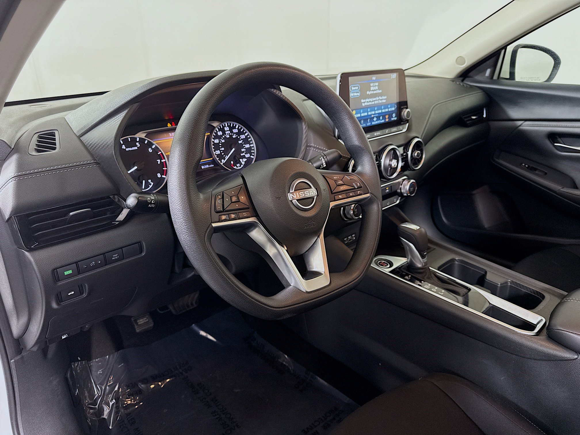 Used 2024 Nissan Sentra SV image 23