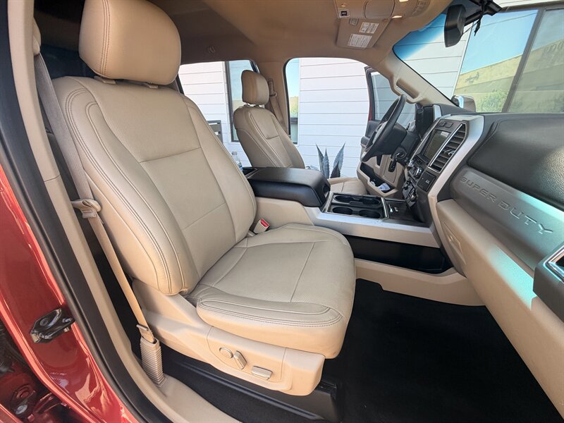 Used 2017 Ford F250 Lariat w/ Chrome Package AWD/4WD image 28