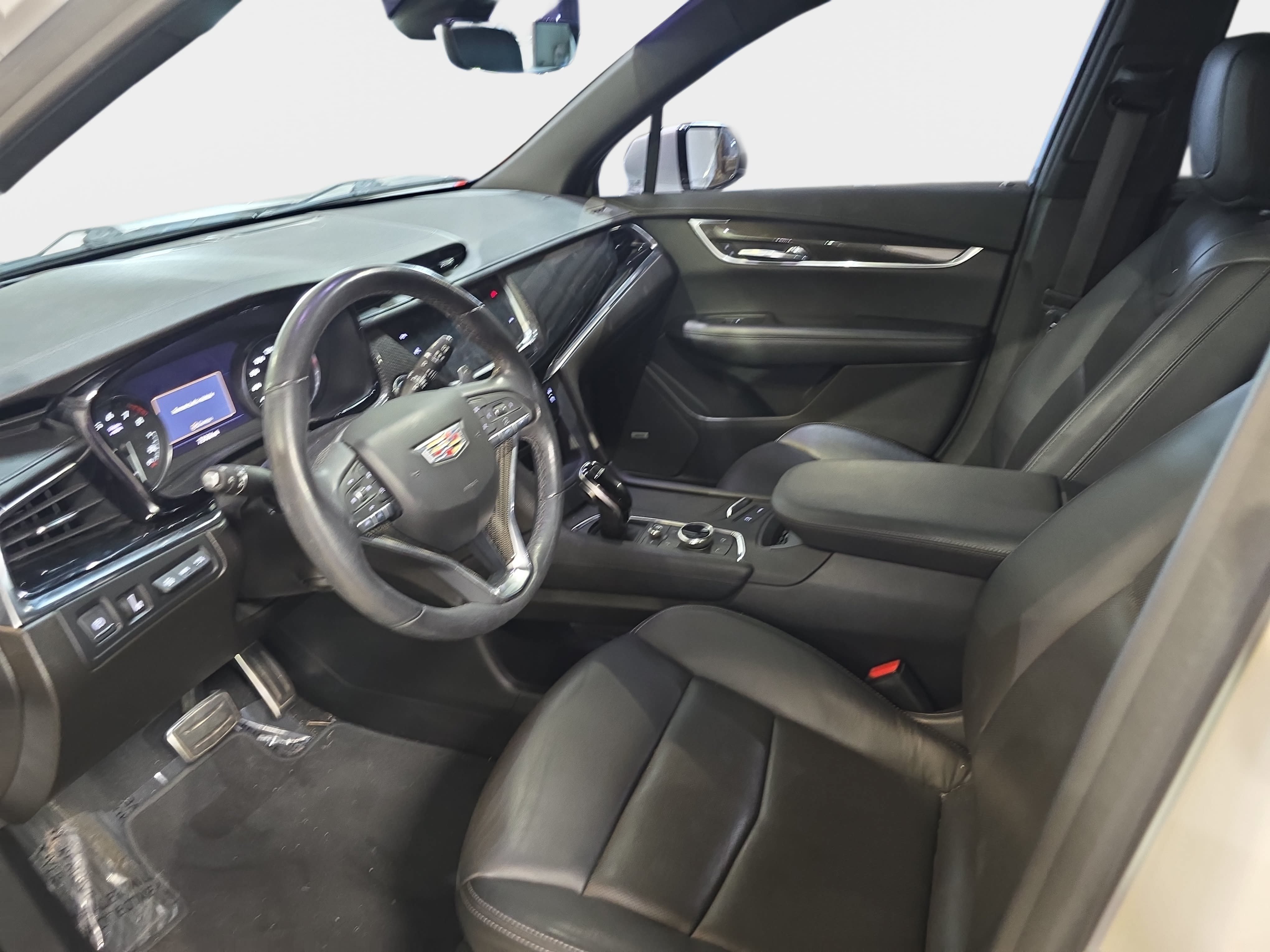 Used 2021 Cadillac XT6 Sport AWD/4WD image 13